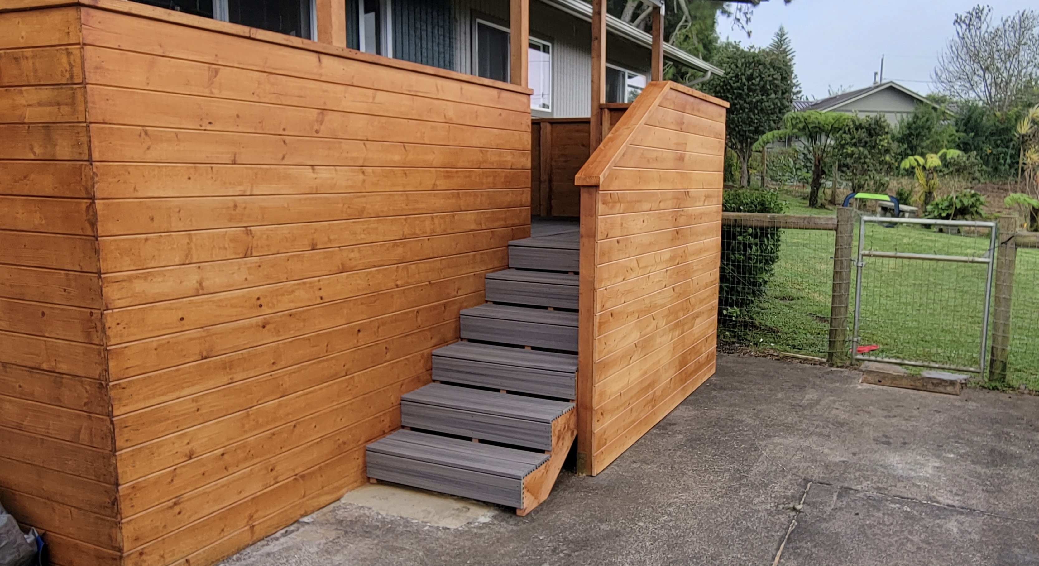 decks project photo 3